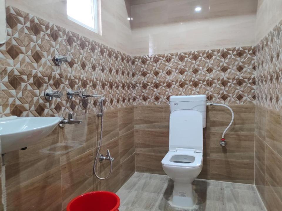 Hotel Vaishnavi Near Baba Dham Temple 德奥加尔 外观 照片