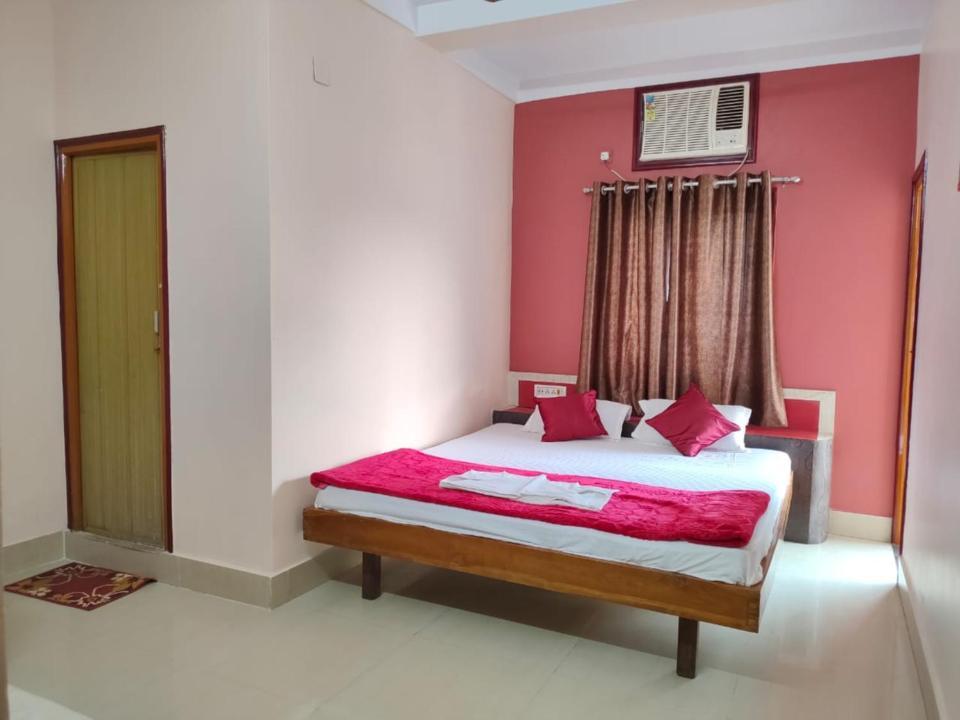 Hotel Vaishnavi Near Baba Dham Temple 德奥加尔 外观 照片